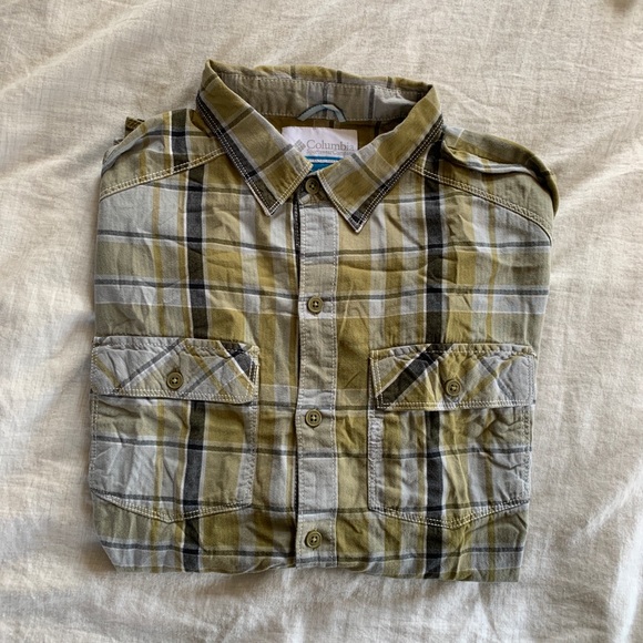 🥂HP🥂  Men’s Columbia Plaid Button-Down - Picture 1 of 3